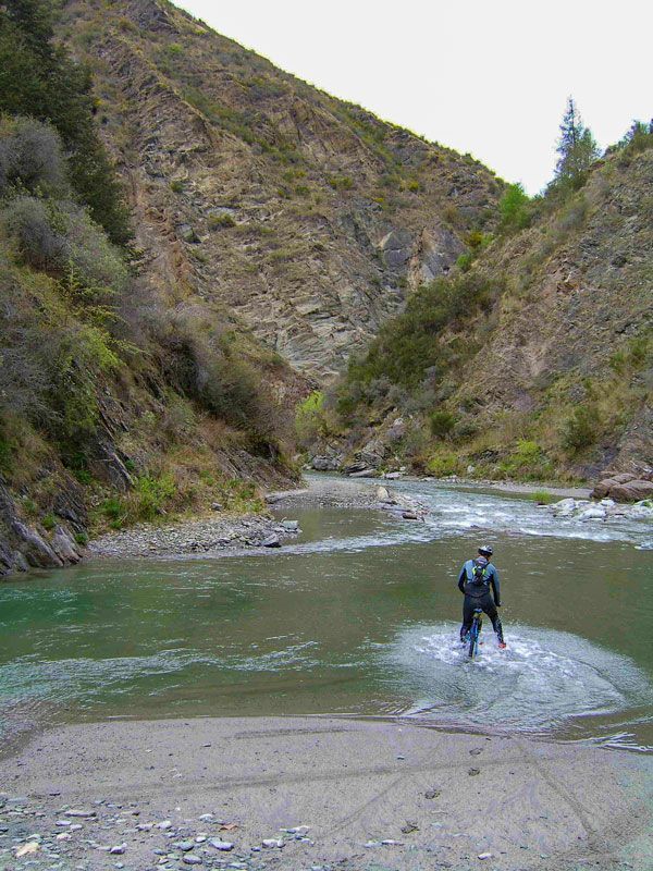 Andy Moore stuck arrow gorge
